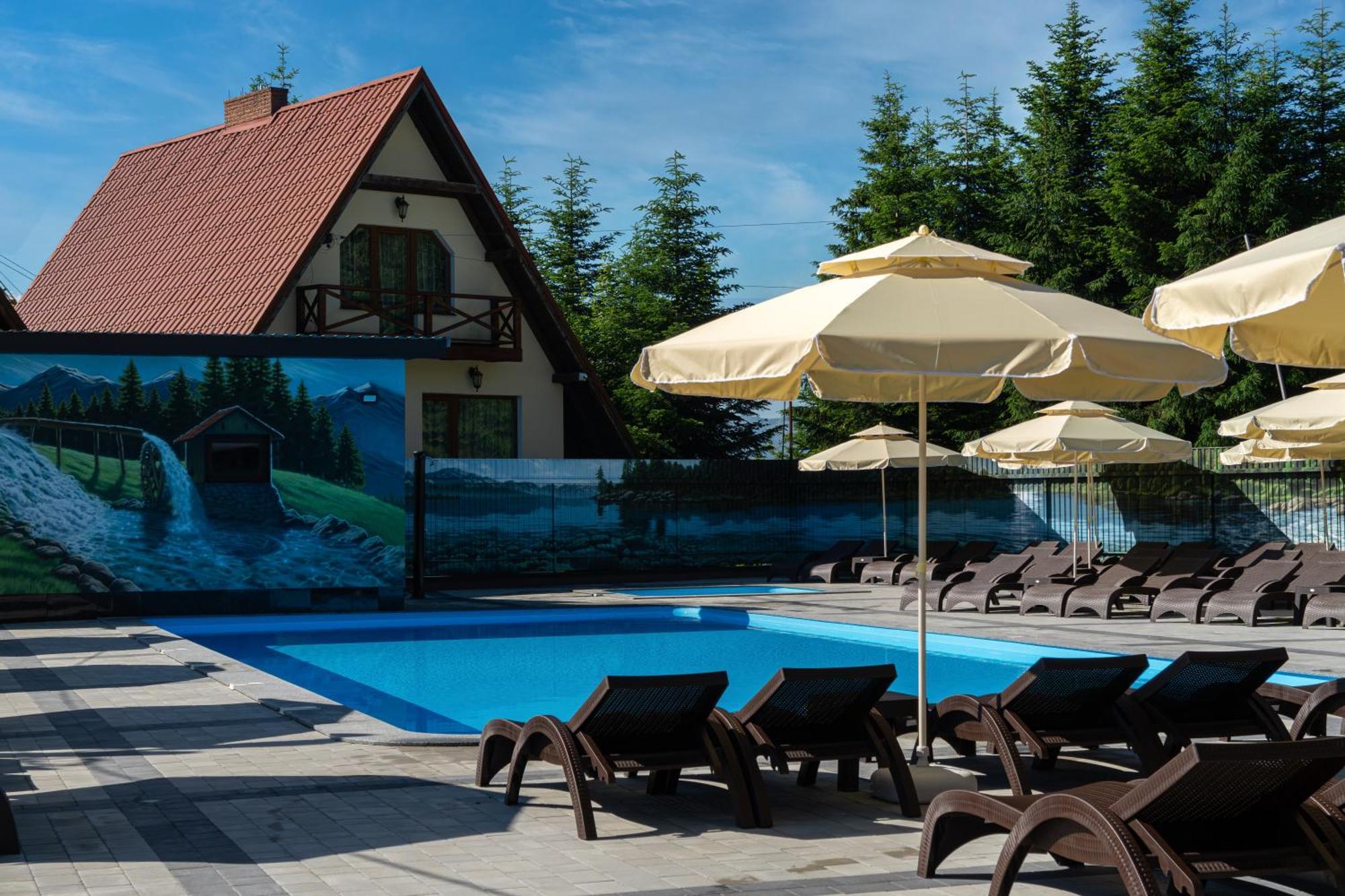 Summit Hotel Yablunytsya Exterior photo
