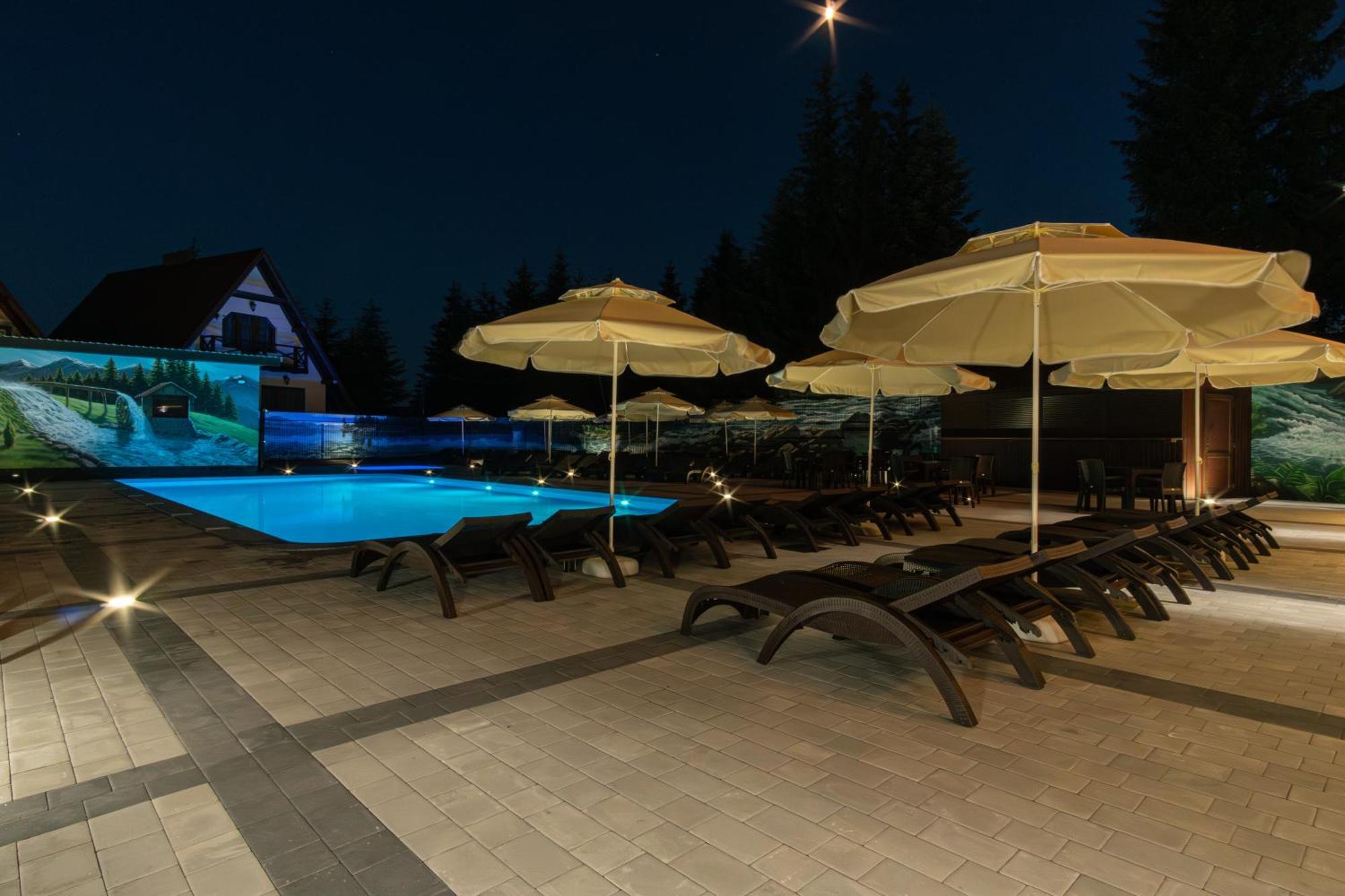 Summit Hotel Yablunytsya Exterior photo